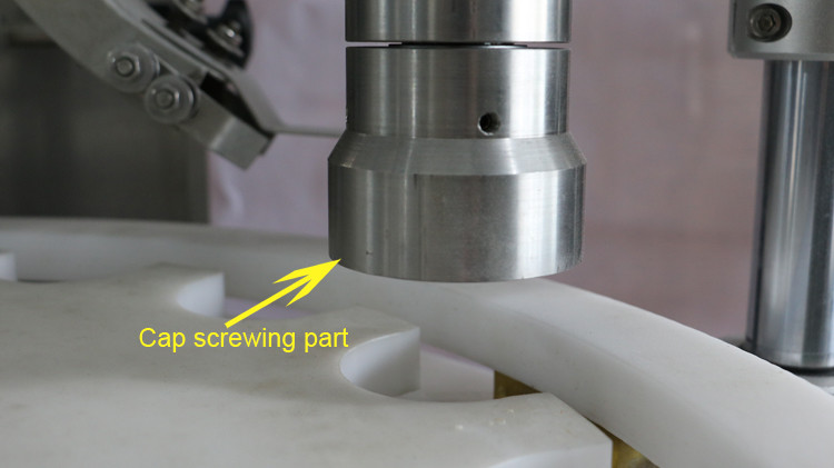 5 கேலன் நிரப்பு இயந்திரம் சூடான மெழுகு நிரப்புதல் இயந்திரம் சாச்செட் நீர் நிரப்புதல் சீல் இயந்திரம்